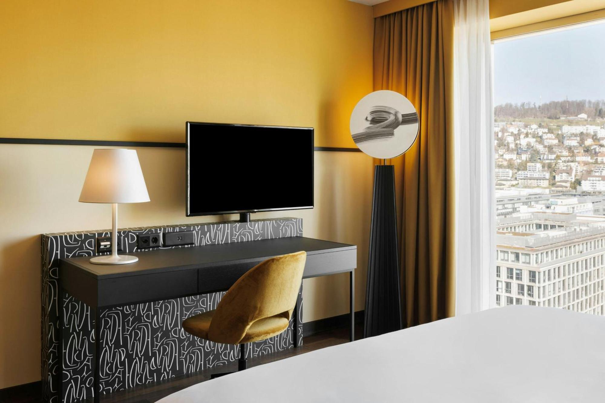 Superior King Room High Floor