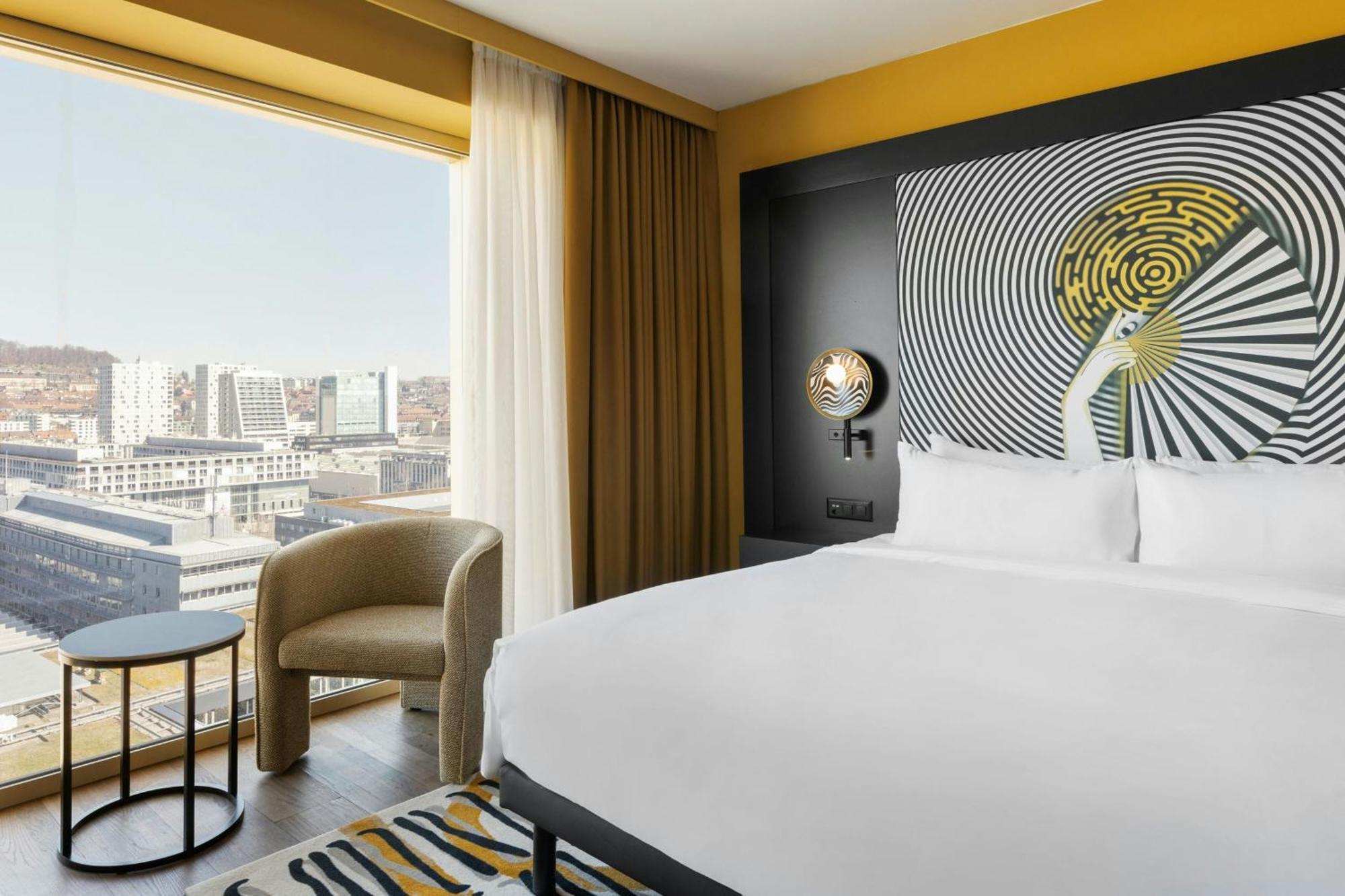 Superior King Room High Floor