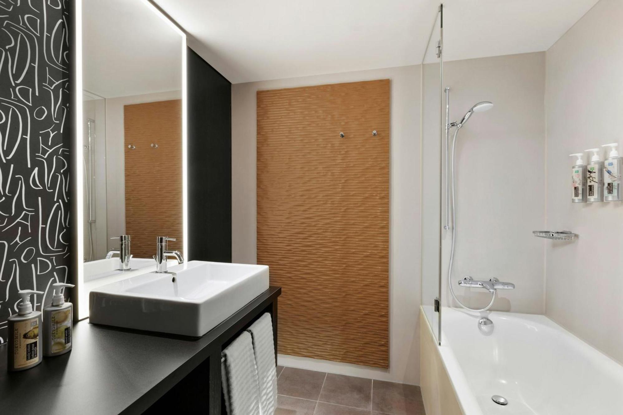 Superior Double Room Two Double Beds High Floor